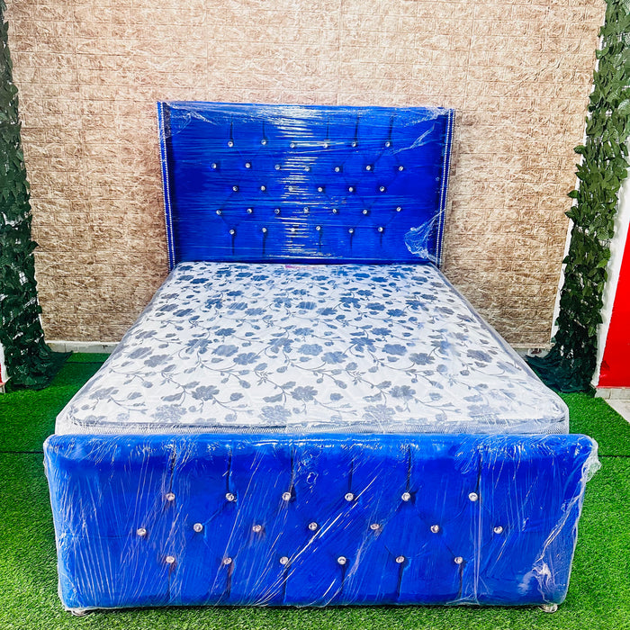Cama con botones y colchón ortopédico 2 plazas y media