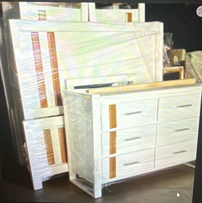 JUEGO DE APOSENTO BLANCO CON DISEÑO EN MADERA