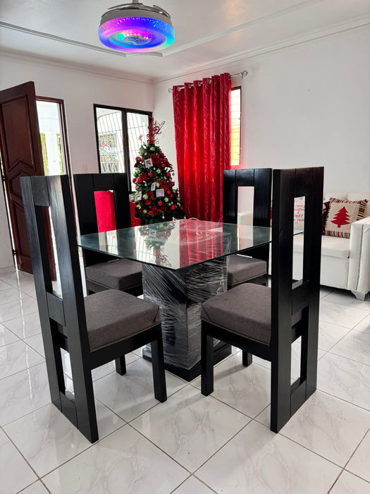 Comedor NK 4 silla madera tope cristal color negro