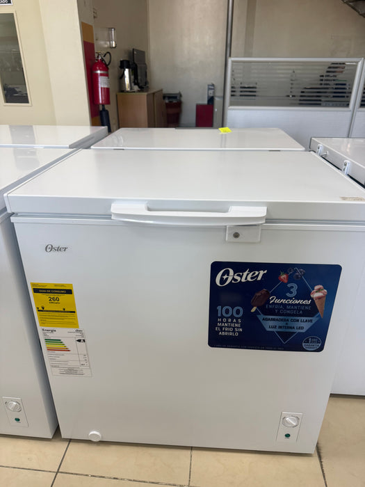 Freezer 7 pies Oster