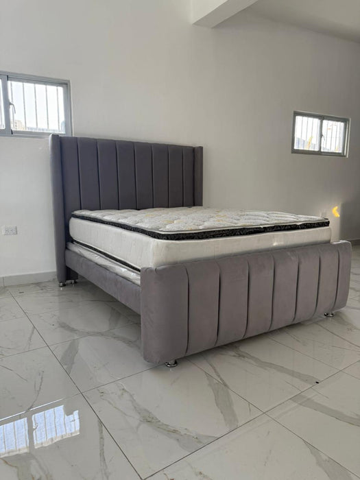 Juego de cama en 60 Espaldar Rallado y Colchon pillow top